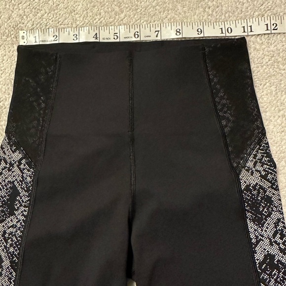 Athleta Black Stay Fly 9” Spandex Bike Shorts - Picture 5 of 16